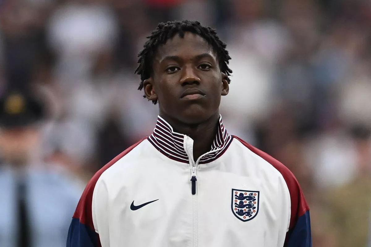 Man Utd star Kobbie Mainoo responds to England boos after 'not ready' claim